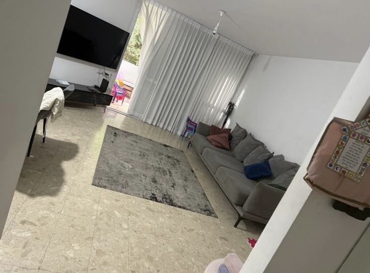 4-комнатная квартира в центре Герцлии в новом доме с парковкой