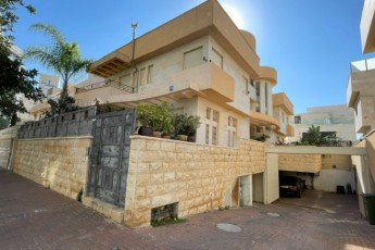 В аренду 2, 5-комнатная на Ha-Gila St 18, Netanya за 3500 ₪