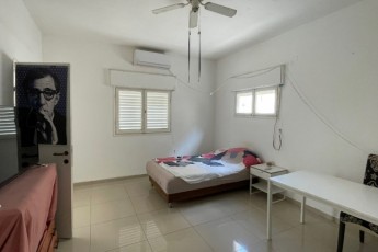 В аренду 1-комнатная на A. D. Gordon St 4, Netanya за 3700 ₪