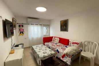 В аренду 1, 5-комнатная на Sha'ar HaGai St 10, Netanya за 3000 ₪