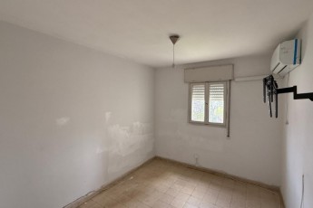 В аренду 2, 5-комнатная на Hahistadrut 52, Giv'atayim за 4650 ₪