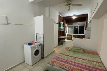 В аренду студия на Herzl St 47, Netanya за 2400 ₪