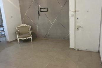 Квартира- cдам 3. 5 комнаты
