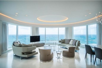 Люксовые апартаменты отель Royal Beach