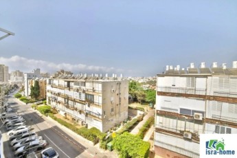 Квартира- продам 3 комнаты