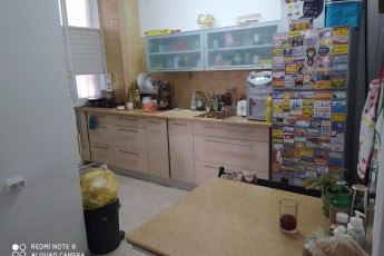 Улица ДАНИЕЛЬ 70 Сдается пустая, просторная квартира, 75м. кв.