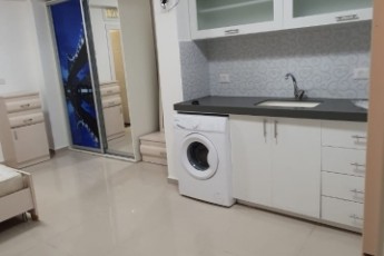 В частном доме, по улице Рамбам 4 сдаются новые, однокомн к